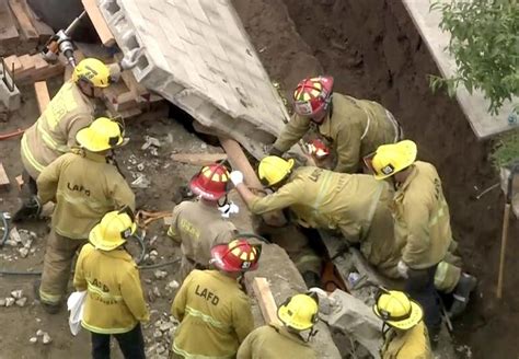 pacoima ca news|Worker killed in Pacoima worksite accident .